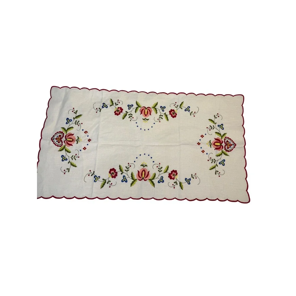 Vintage Floral Embroidered Table Runner Scalloped Edge White Cotton 31x18